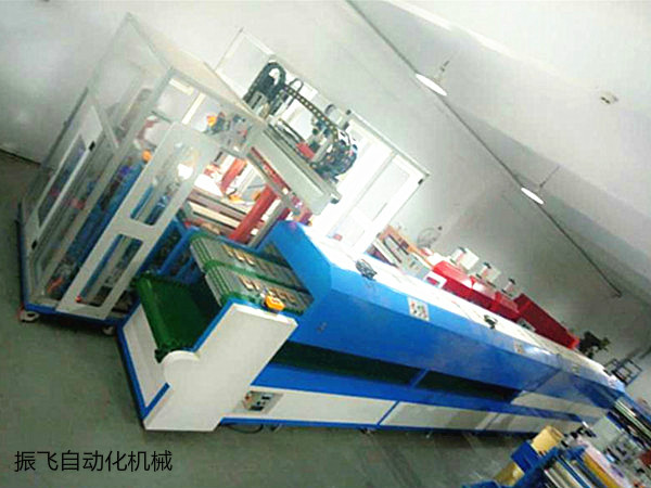 全自动压花机有什么特点吸引客户的呢？